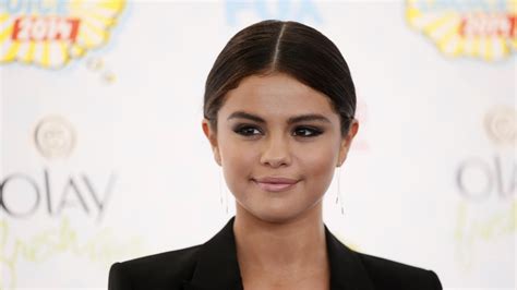 selena gomez icloud leaked|Selena Gomez ‘Concerned’ Hackers May Release Private Pics